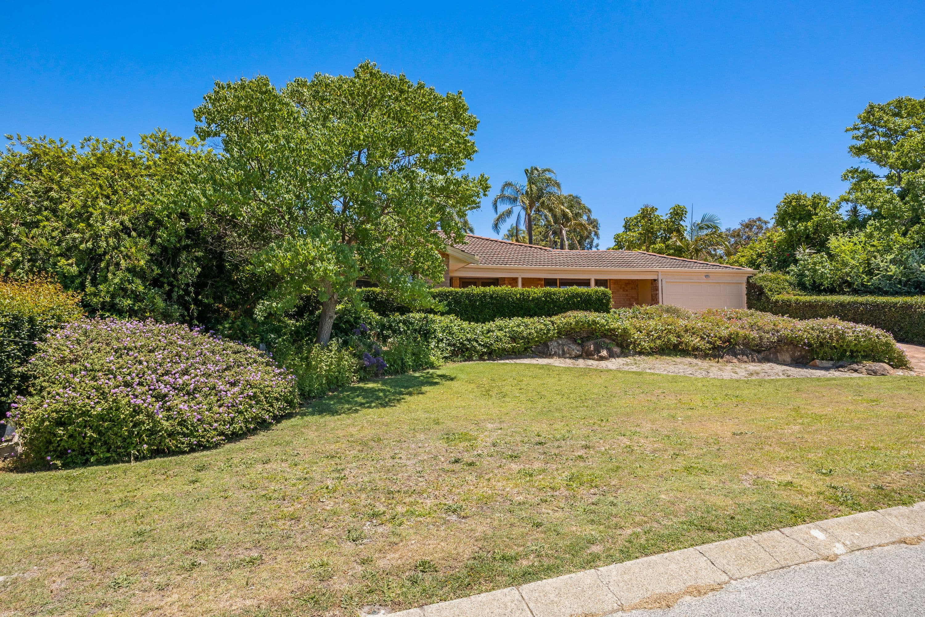 11 Bluebay Hill, Ballajura WA 6066, Ballajura - Image 1