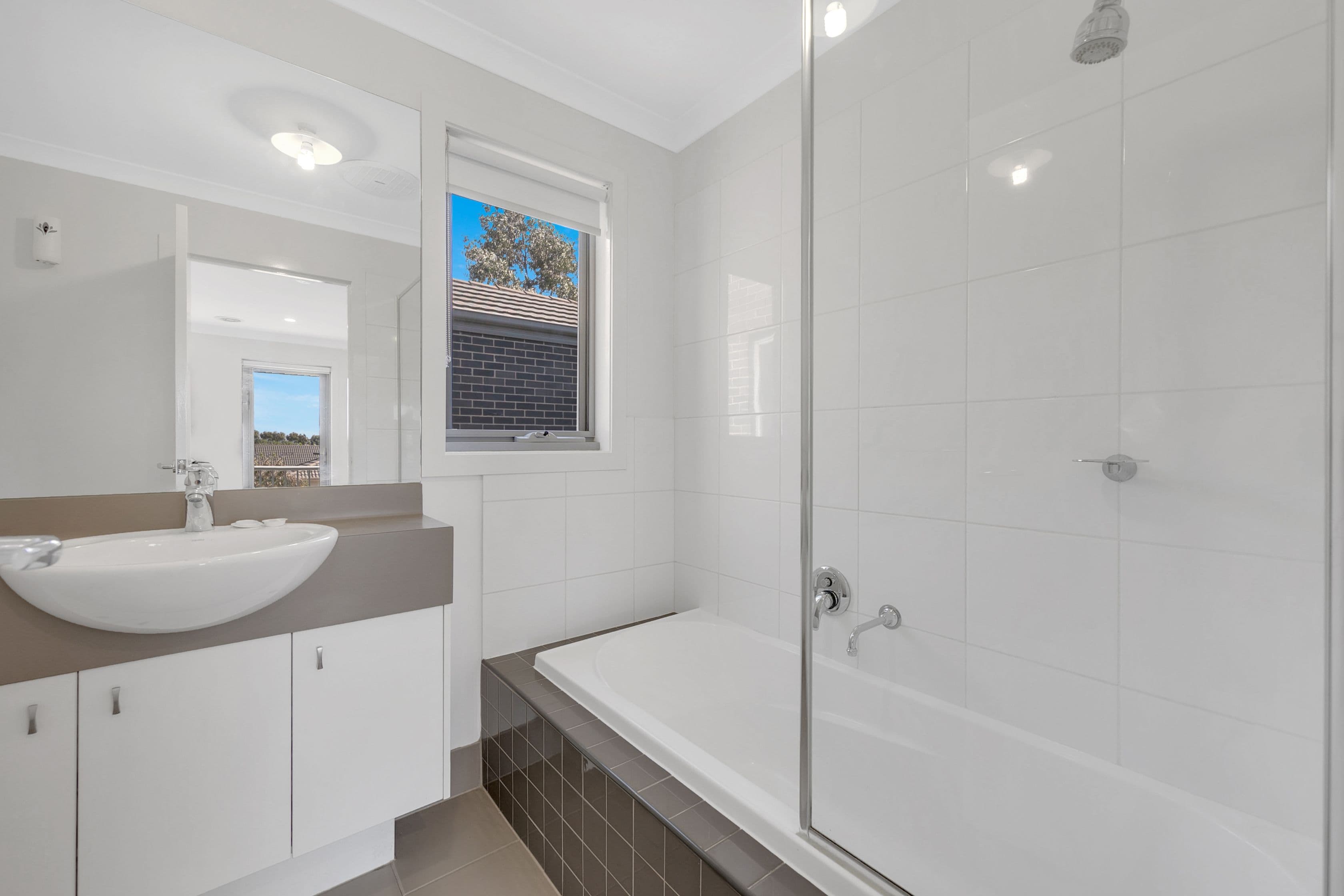 2 Pyrenees Lane, South Morang VIC 3752, South Morang - Thumbnail 8