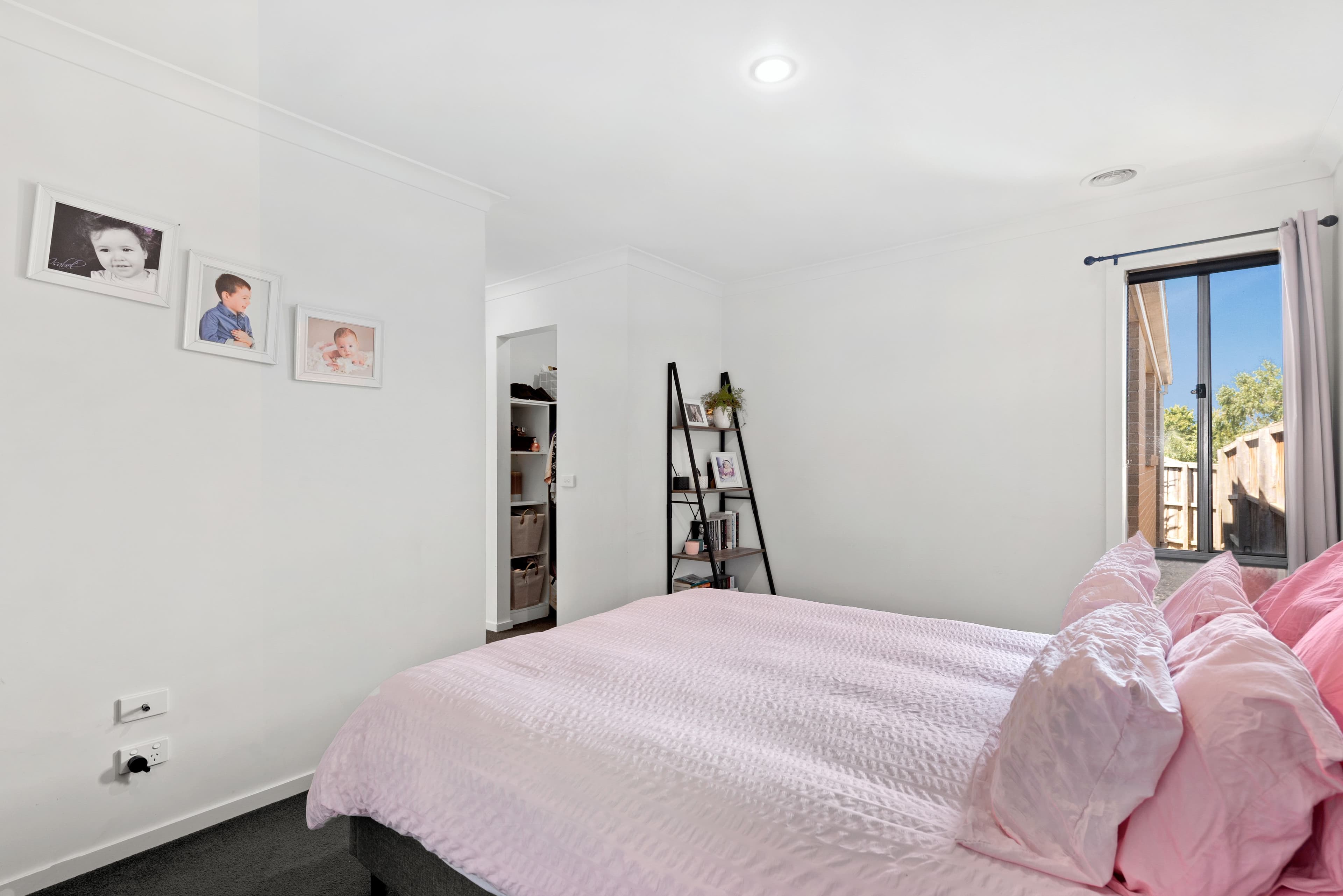 22 Cascade Way, Pakenham VIC 3810, Pakenham - Thumbnail 5