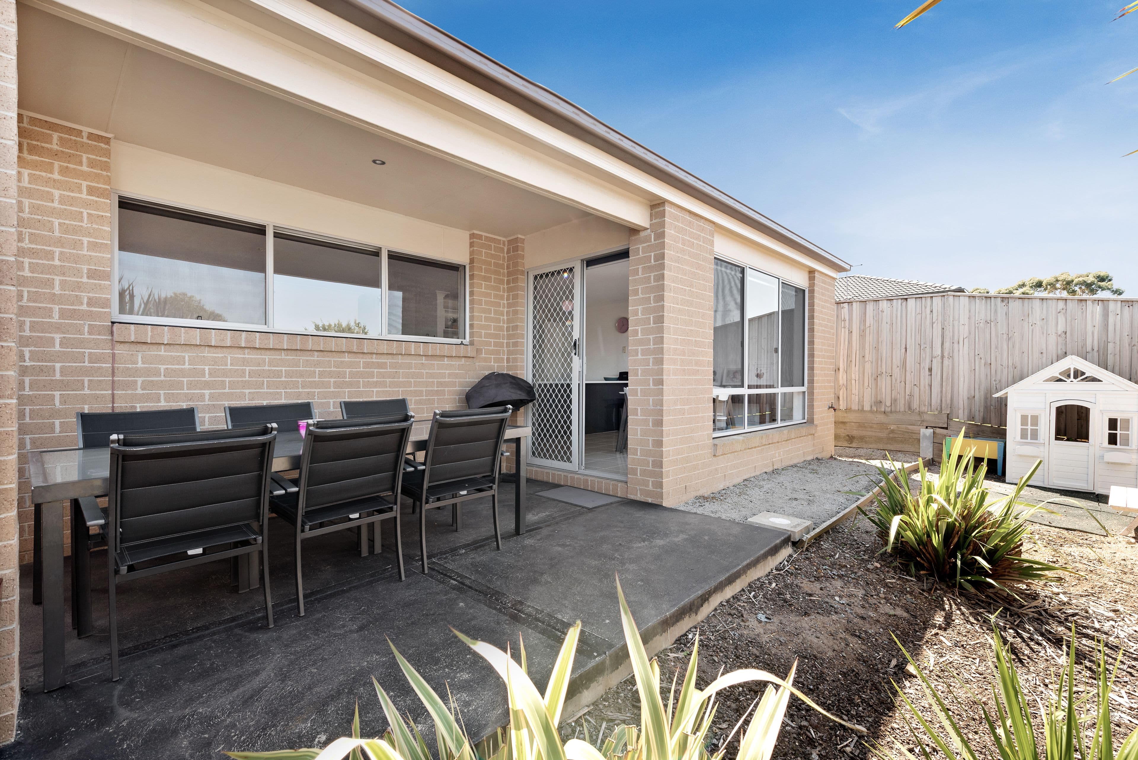 22 Cascade Way, Pakenham VIC 3810, Pakenham - Thumbnail 8