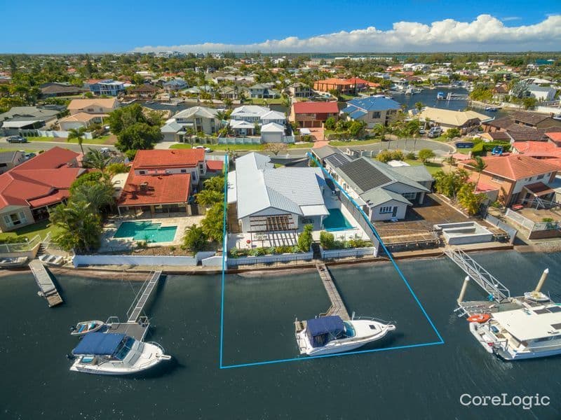 9 Girua Avenue, Runaway Bay QLD 4216, Runaway Bay - Image 1