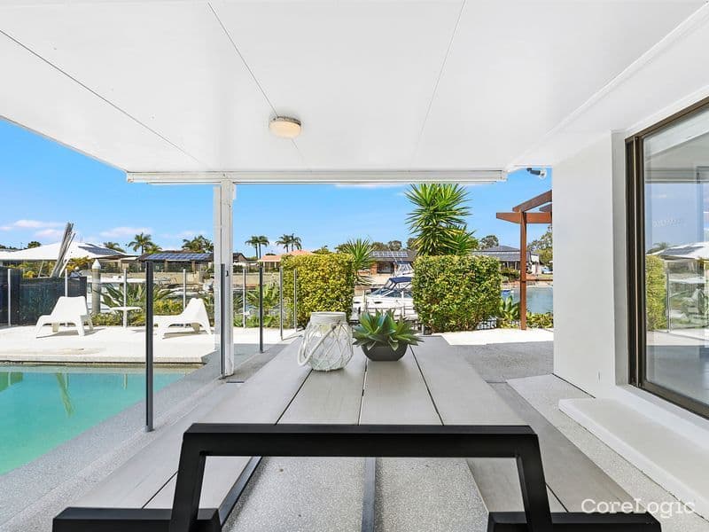 9 Girua Avenue, Runaway Bay QLD 4216, Runaway Bay - Thumbnail 3
