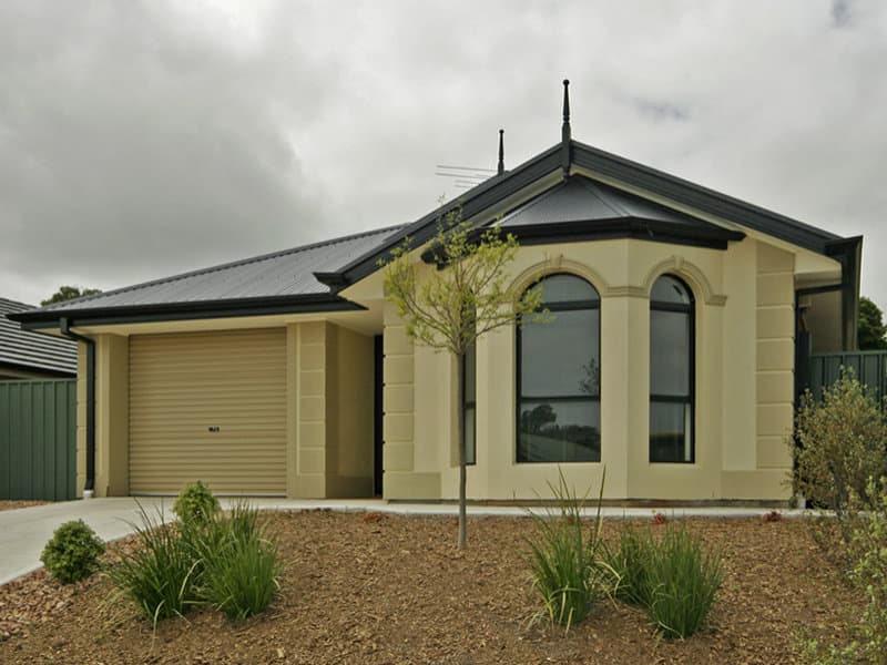 63B Erebus Circuit, Morphett Vale - Image 1