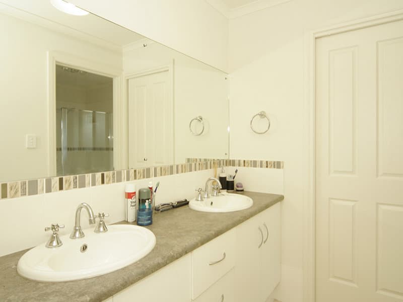 63B Erebus Circuit, Morphett Vale - Thumbnail 4