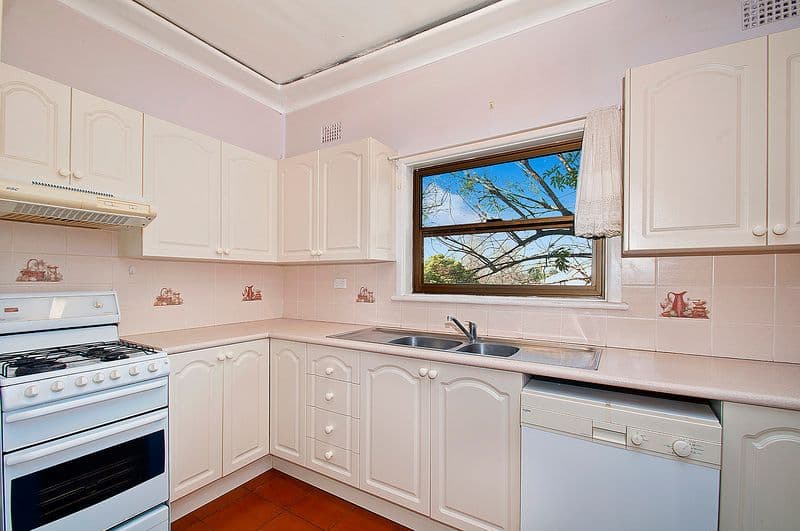 21 Maidstone Street, HELENSBURGH NSW 2508, Helensburgh - Thumbnail 2