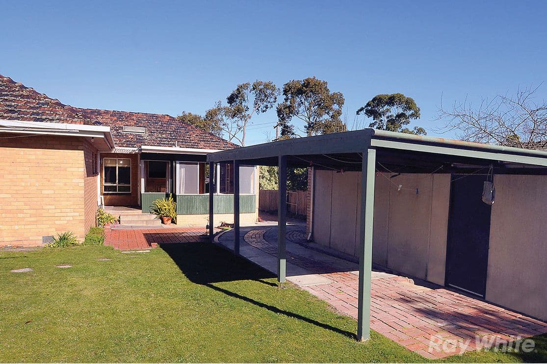 35 Larch Crescent, MOUNT WAVERLEY VIC 3149, Mount Waverley - Thumbnail 6