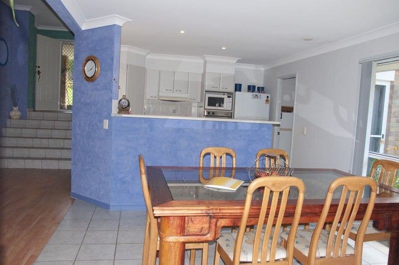 8 Nandi Terrace, PACIFIC PINES QLD 4211, Pacific Pines - Thumbnail 3