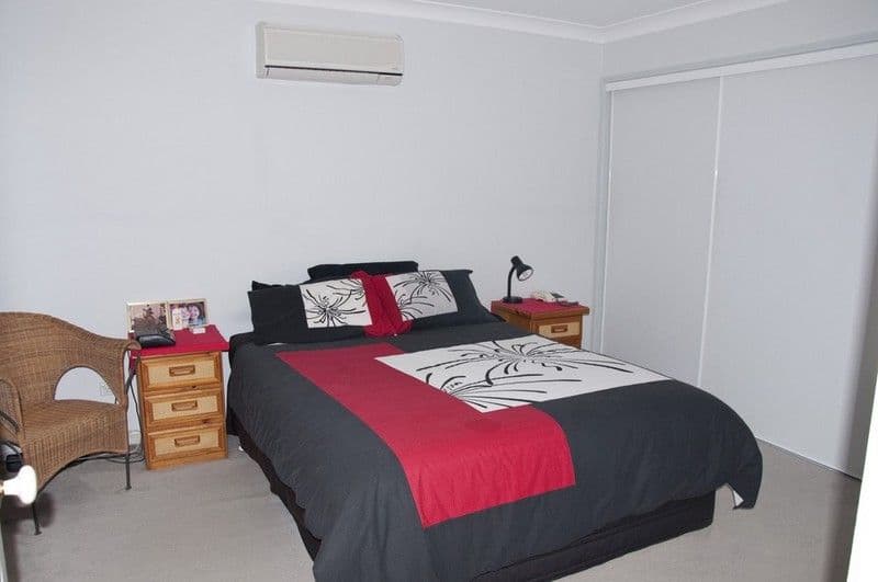 8 Nandi Terrace, PACIFIC PINES QLD 4211, Pacific Pines - Thumbnail 7