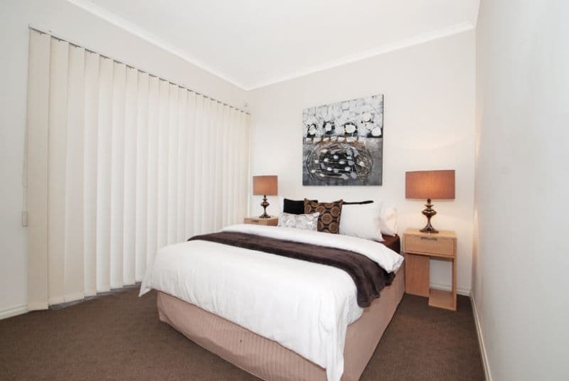 2 Emerald Court, GREENSBOROUGH VIC 3088, Greensborough - Thumbnail 5
