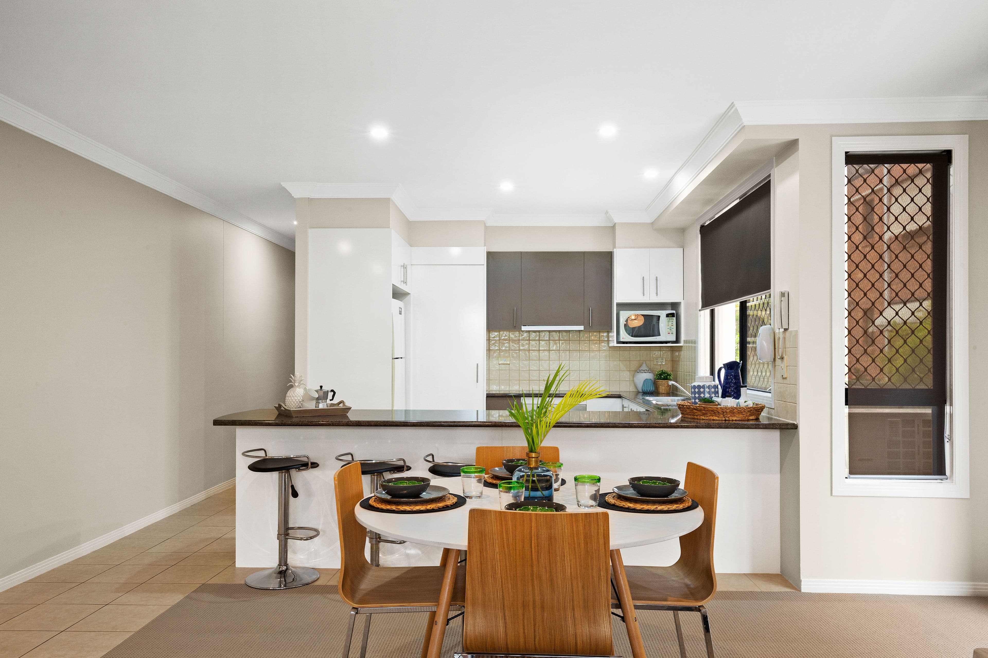 9 Rosewood Avenue, Broadbeach QLD 4218, Broadbeach - Thumbnail 4
