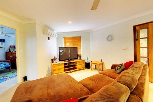 3 Hamish Avenue, RASMUSSEN QLD 4815, Rasmussen - Thumbnail 2