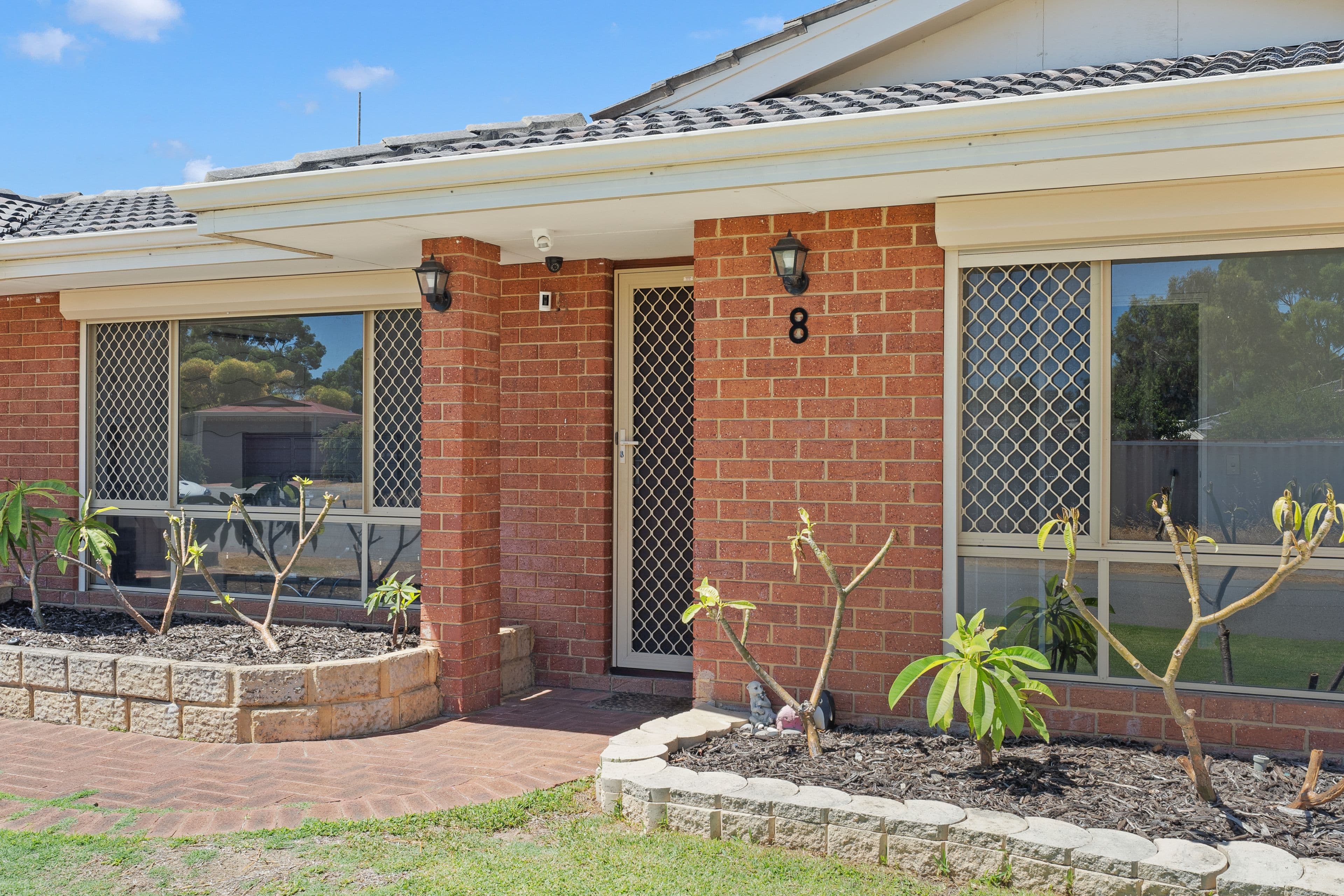 8 Dublin Close, Warnbro WA 6169, Warnbro - Thumbnail 2