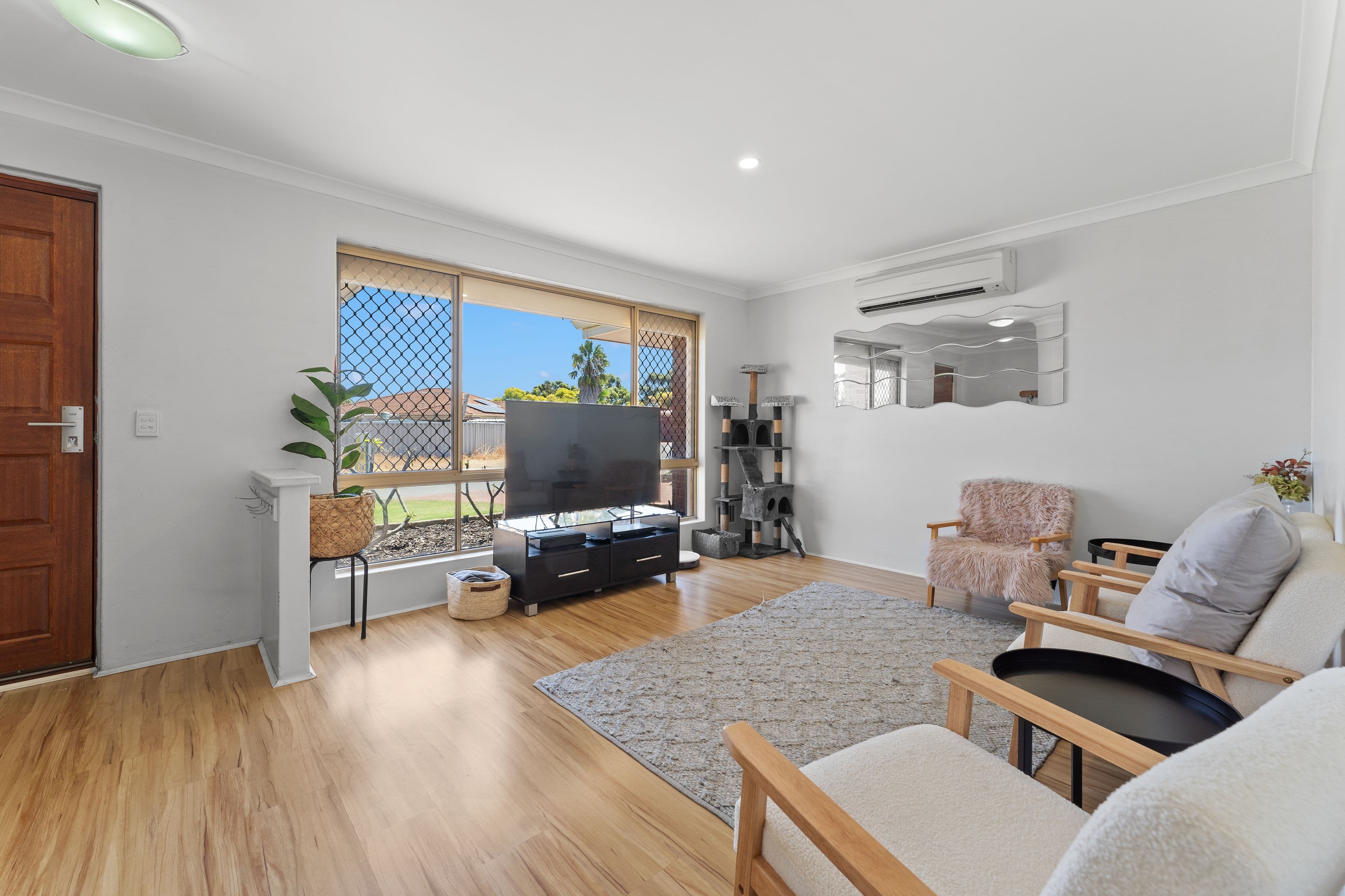 8 Dublin Close, Warnbro WA 6169, Warnbro - Thumbnail 3