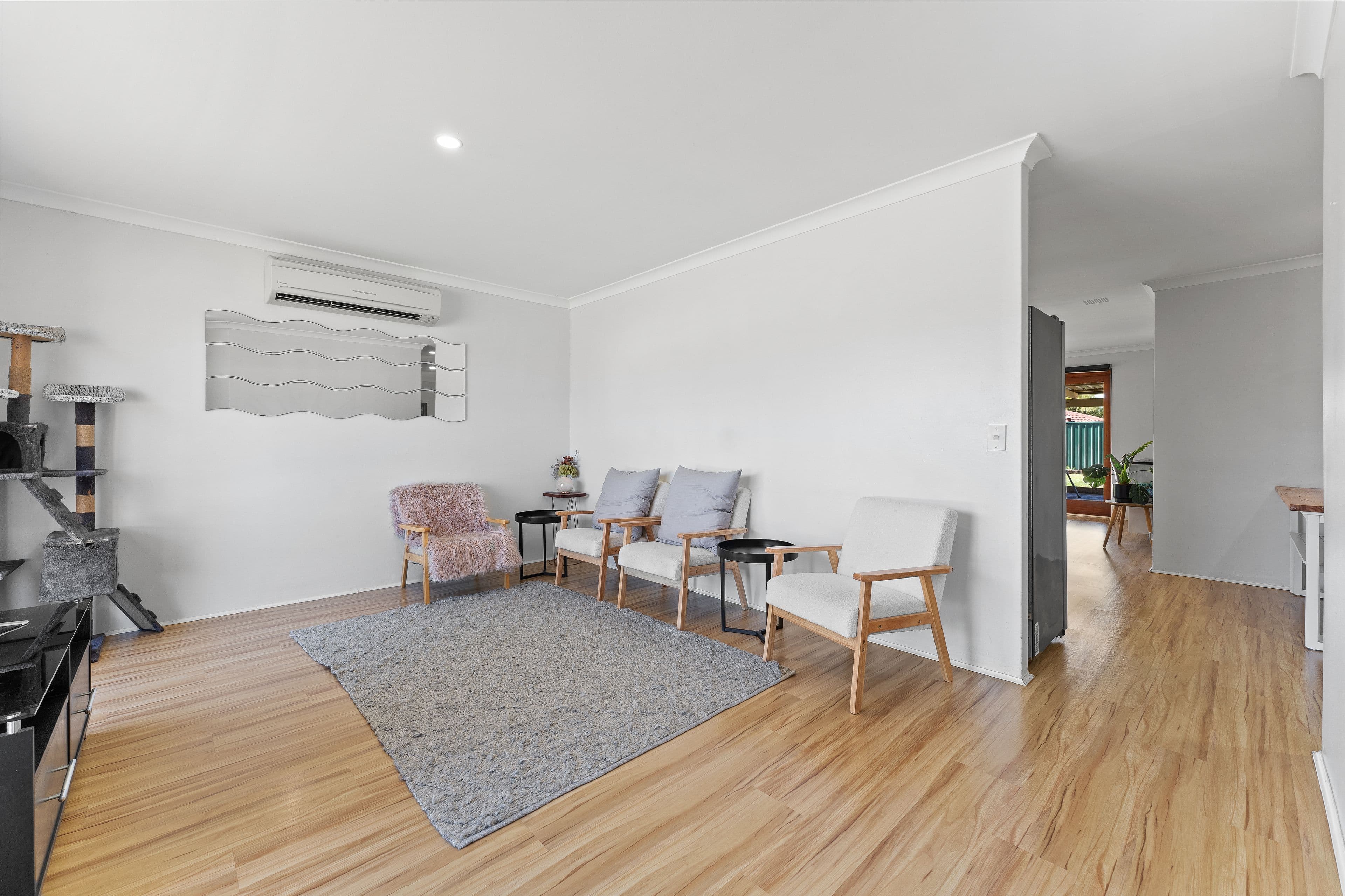 8 Dublin Close, Warnbro WA 6169, Warnbro - Thumbnail 4