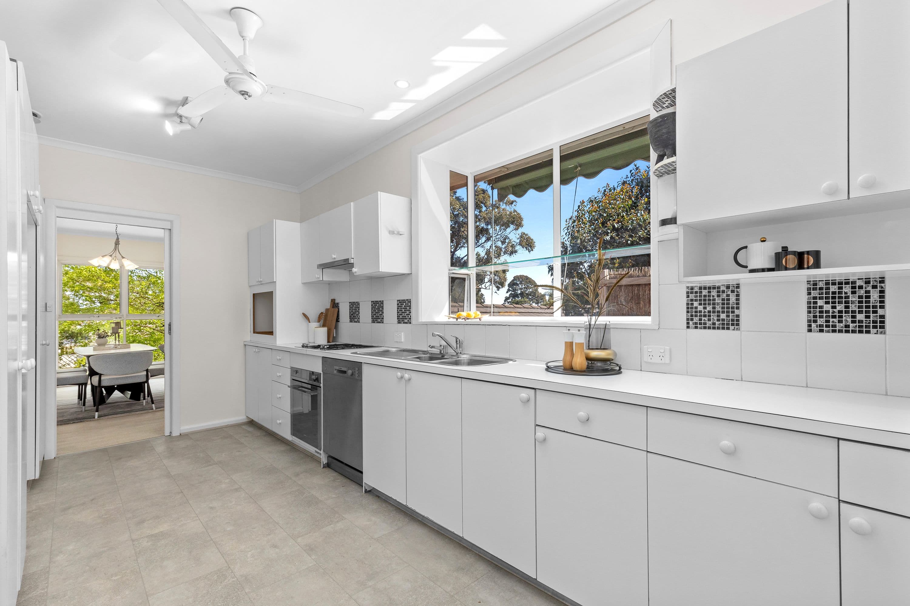 28 Mariemont Avenue, Beaumaris VIC 3193, Beaumaris - Thumbnail 4