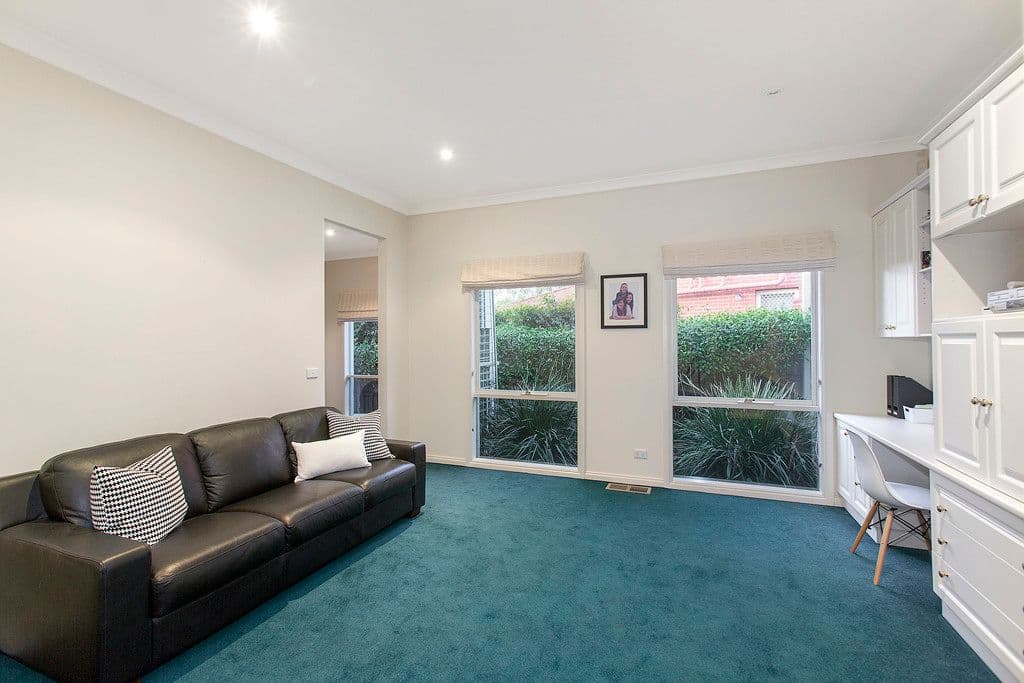 8 Evelyn Court, Dingley Village VIC 3172, Dingley Village - Thumbnail 4