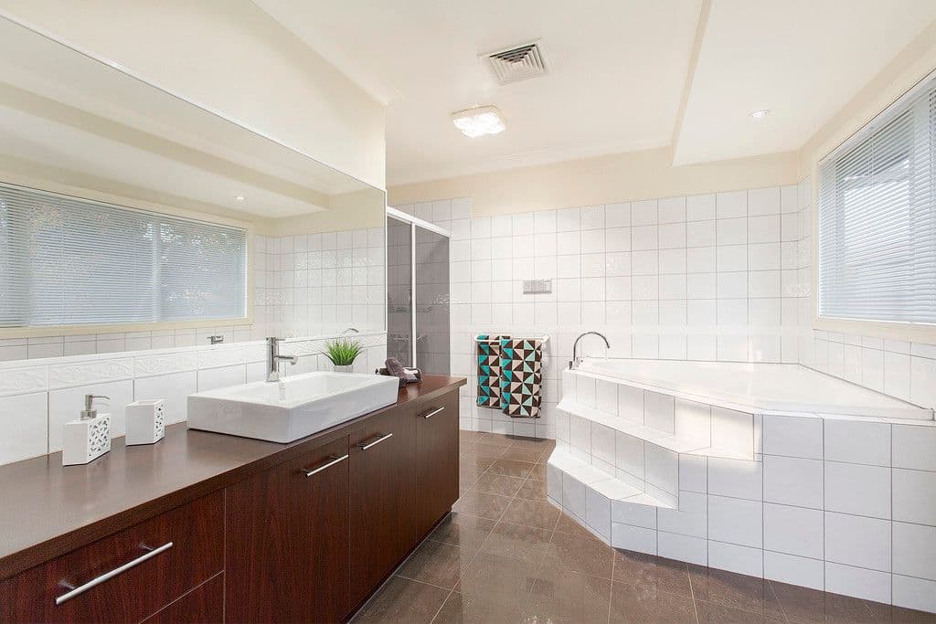 8 Evelyn Court, Dingley Village VIC 3172, Dingley Village - Thumbnail 8