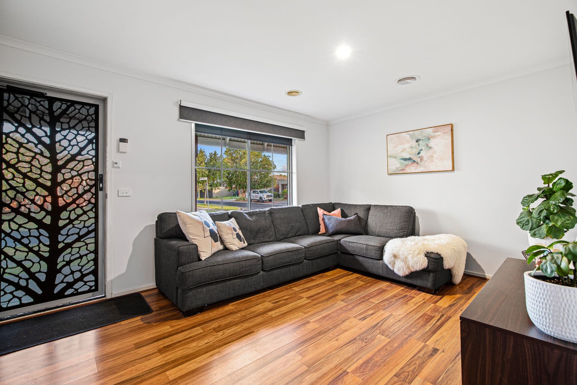 8 Burdekin Street, MANOR LAKES VIC 3024, Manor Lakes - Thumbnail 2