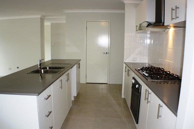 2 Shaftesbury Way, WELLARD WA 6170, Wellard - Thumbnail 8
