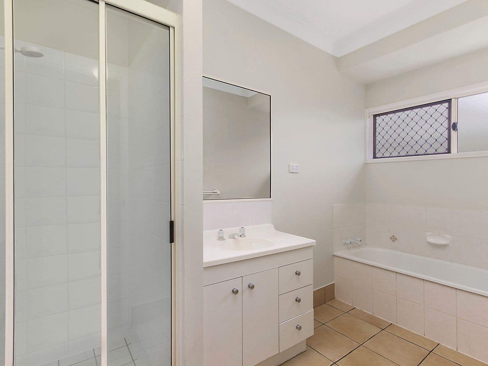 43 Estuary Parade, Douglas QLD 4814, Douglas - Thumbnail 2