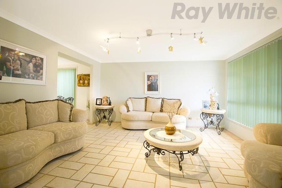 7 Wallis Crescent, CECIL HILLS NSW 2171, Cecil Hills - Thumbnail 4