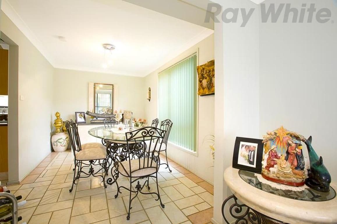 7 Wallis Crescent, CECIL HILLS NSW 2171, Cecil Hills - Thumbnail 7