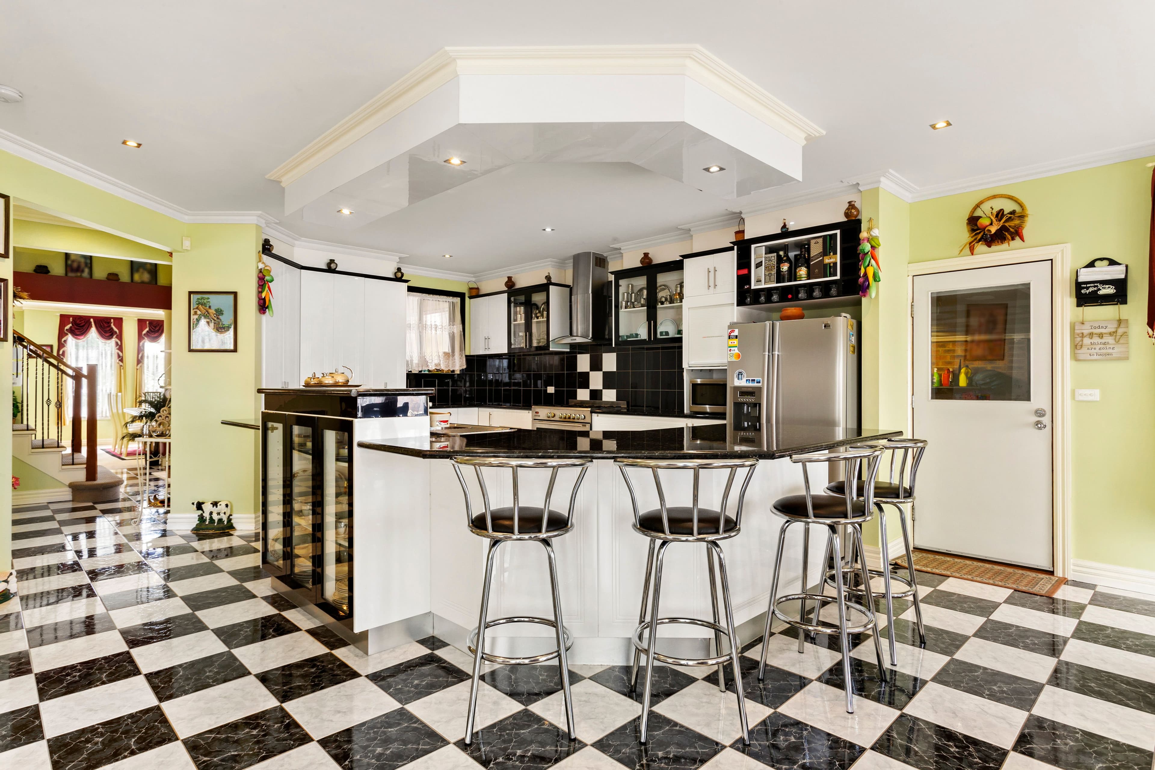 4 Mistletoe Court, Epping VIC 3076, Epping - Thumbnail 2