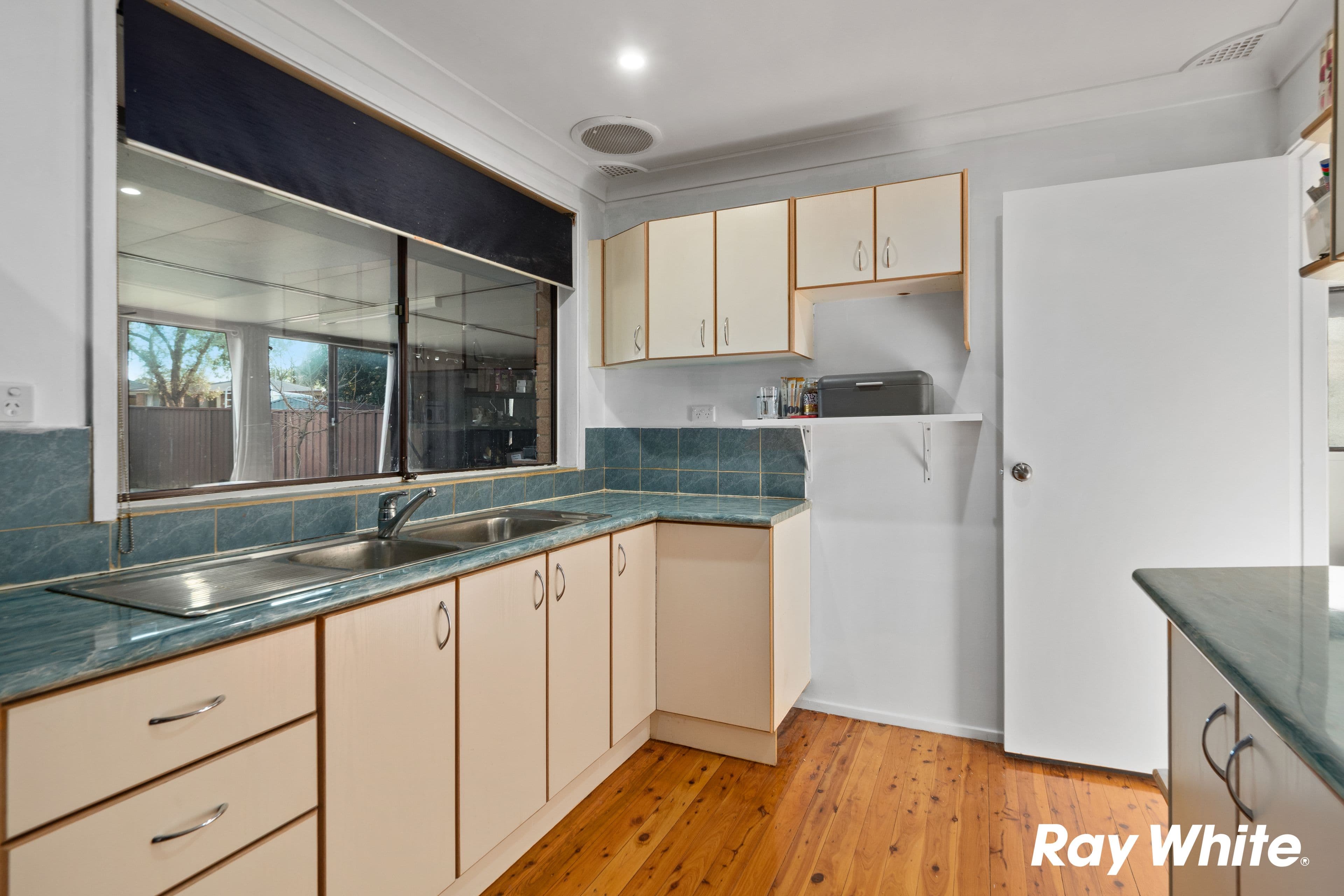 4 Fuchsia Crescent, Quakers Hill NSW 2763, Quakers Hill - Thumbnail 4