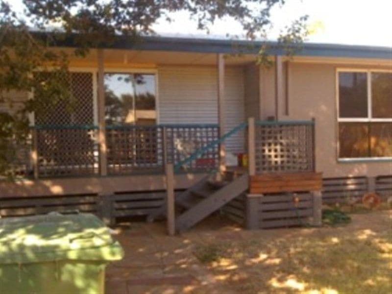 $365,000 (sold on 31-Oct-2014) Unit 2 beds | 1 bath | 1 car 275 Milton Rd MILTON QLD 4064, Mount Isa City - Image 1