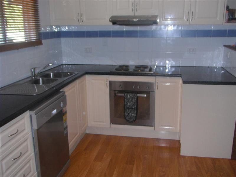 $365,000 (sold on 31-Oct-2014) Unit 2 beds | 1 bath | 1 car 275 Milton Rd MILTON QLD 4064, Mount Isa City - Thumbnail 2