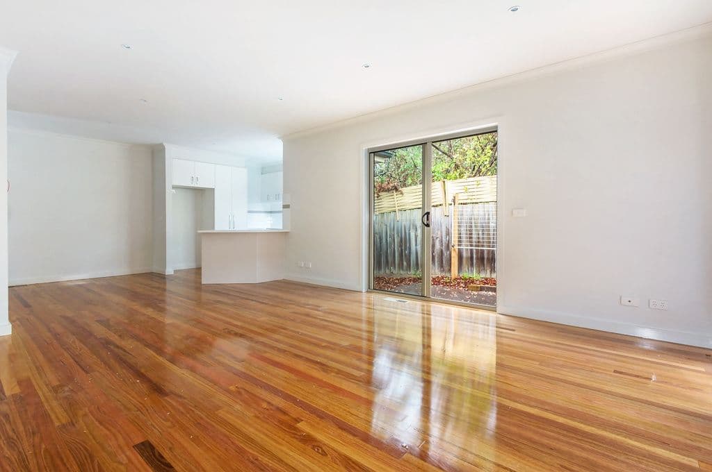 12 Frankcom Street, BLACKBURN VIC 3130, Blackburn - Thumbnail 2