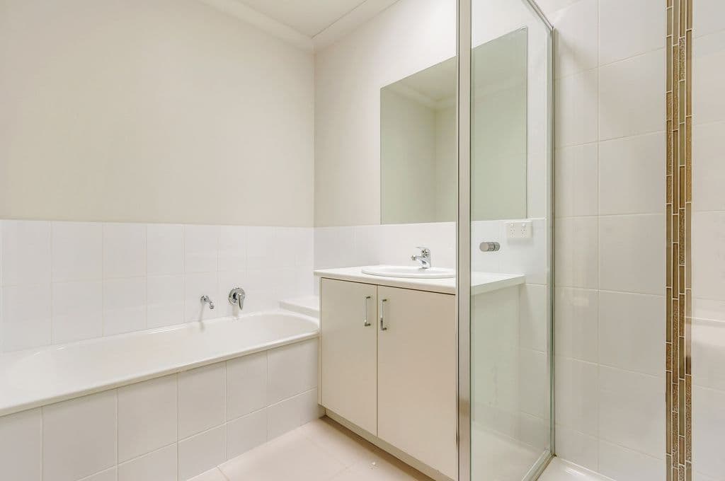 12 Frankcom Street, BLACKBURN VIC 3130, Blackburn - Thumbnail 4