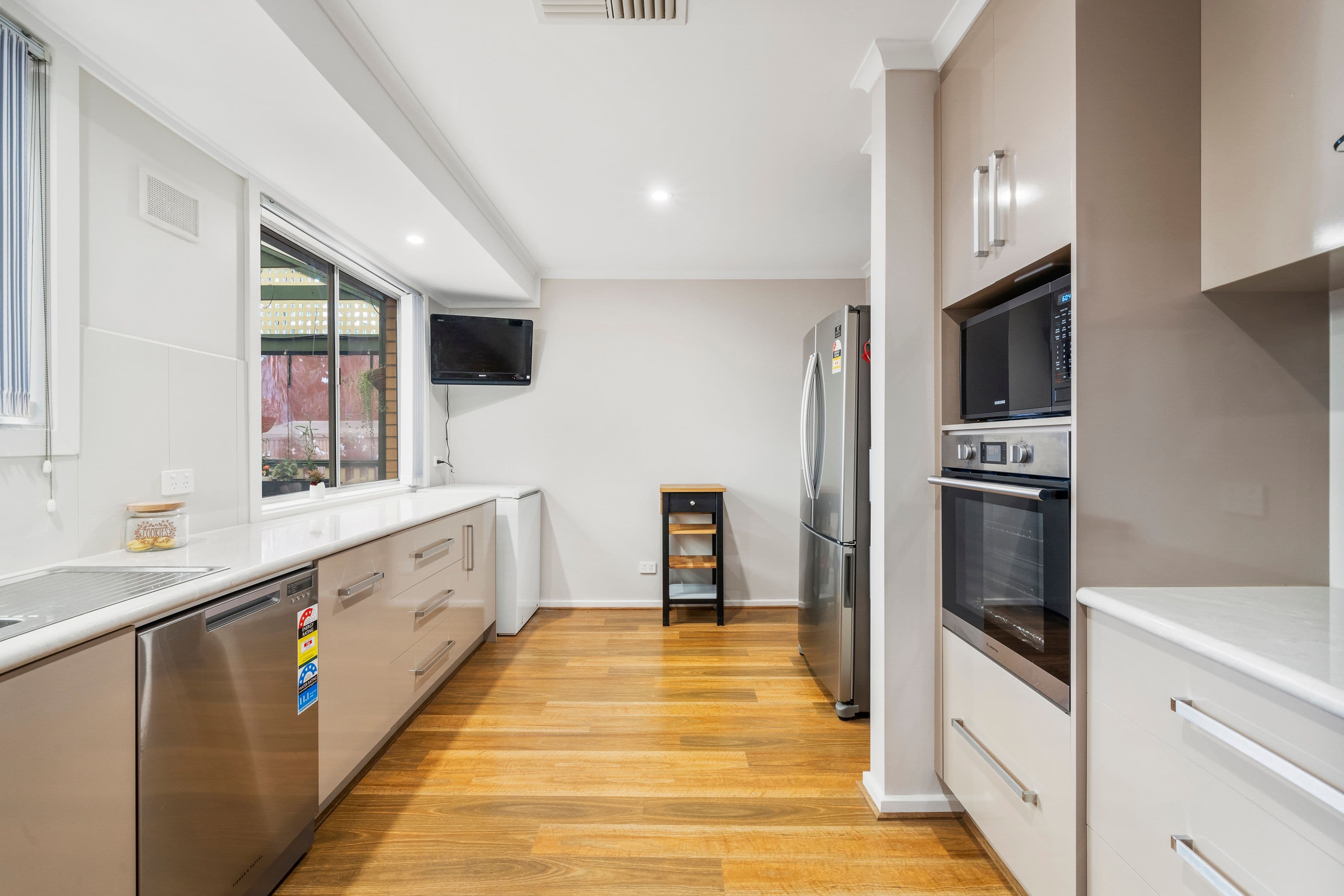 21 Ellwood Avenue, Para Vista SA 5093, Para Vista - Thumbnail 8