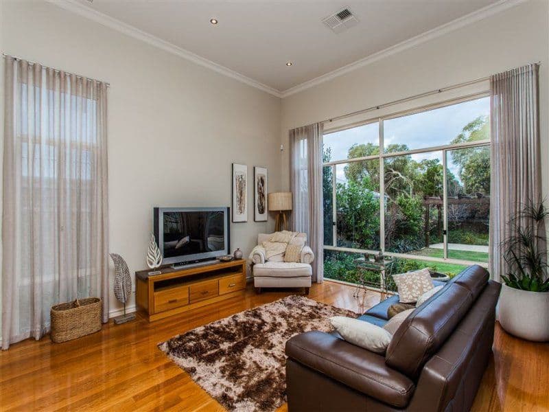 26 Mount Henry Road, Salter Point WA 6152, Salter Point - Thumbnail 8