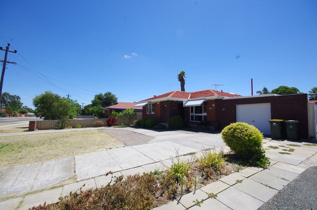 24 Girrawheen Avenue, GIRRAWHEEN WA 6064, Girrawheen - Thumbnail 3