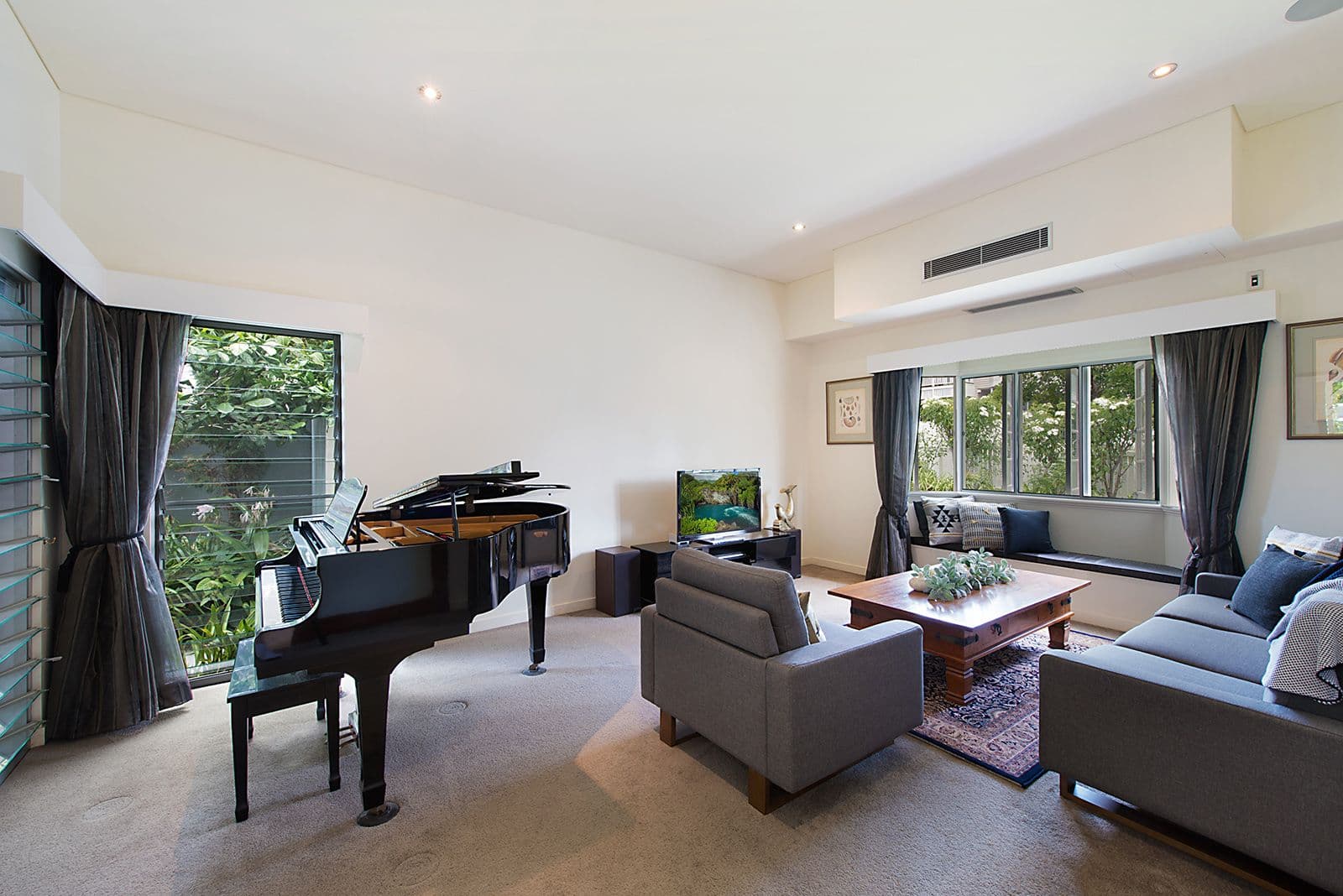 52 Eighth Avenue, Kedron QLD 4031, Kedron - Thumbnail 5
