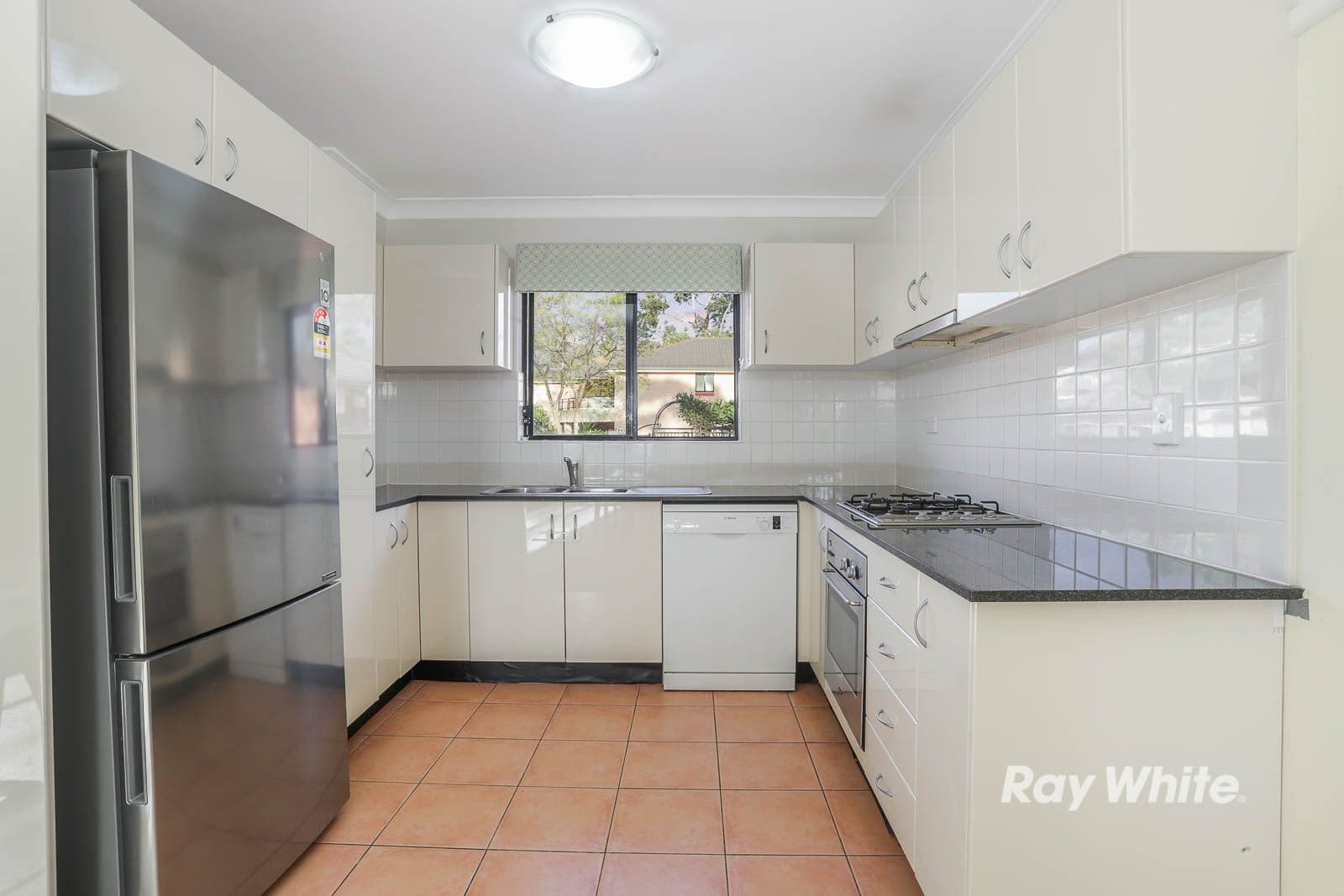 12-13 Shire Court, Highton, Highton - Thumbnail 6