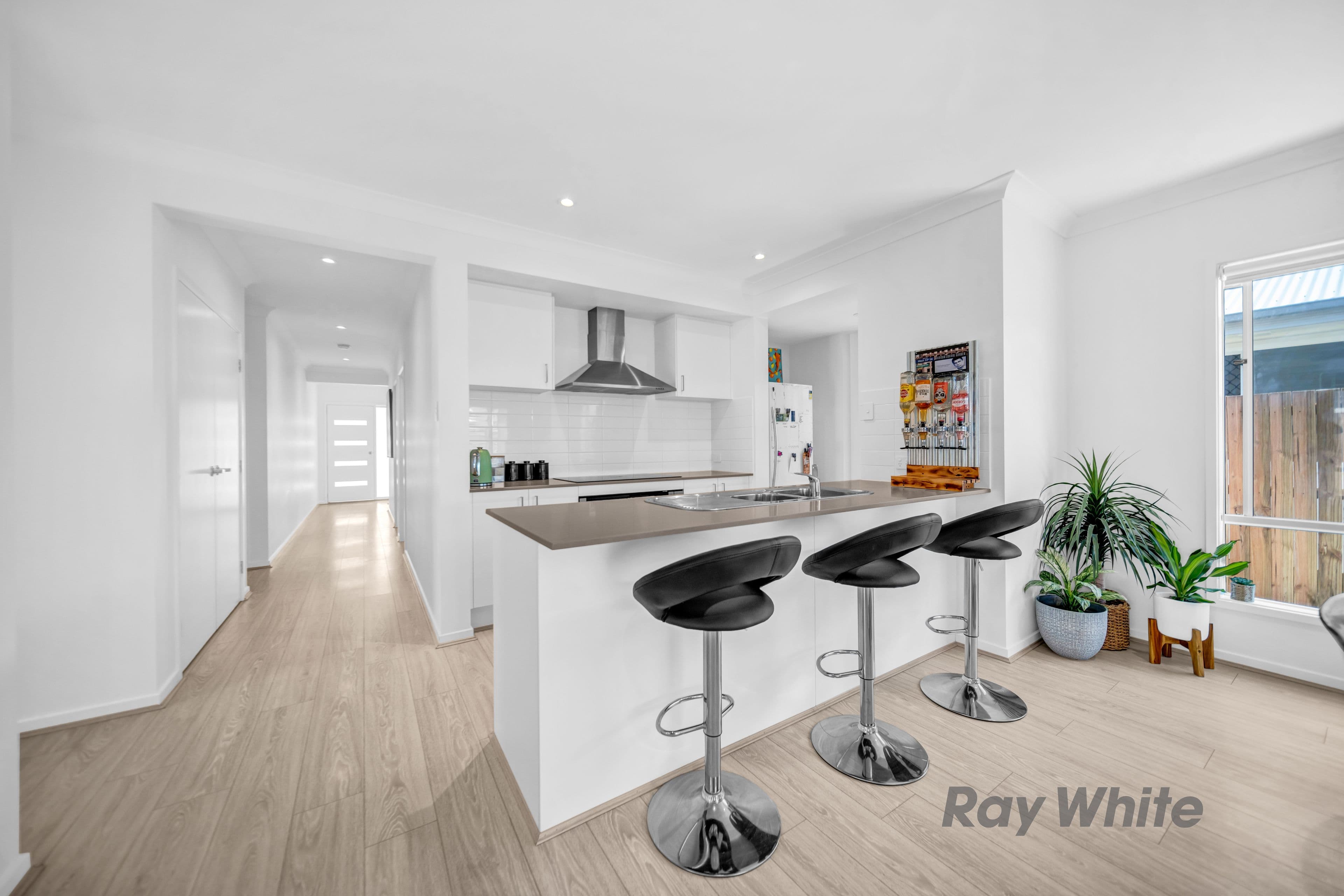 5 Josh Street, Logan Reserve QLD 4133, Logan Reserve - Thumbnail 3
