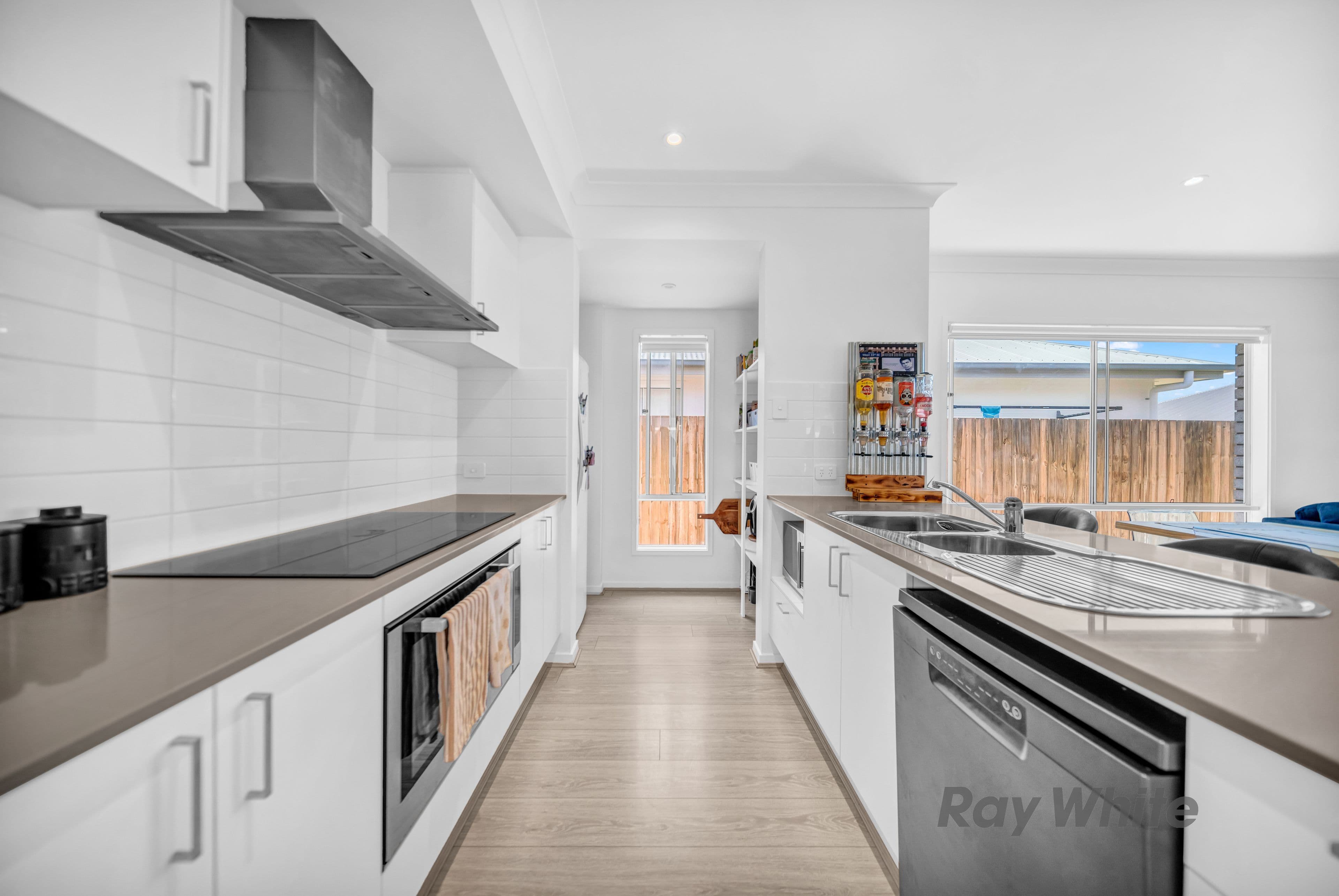5 Josh Street, Logan Reserve QLD 4133, Logan Reserve - Thumbnail 4
