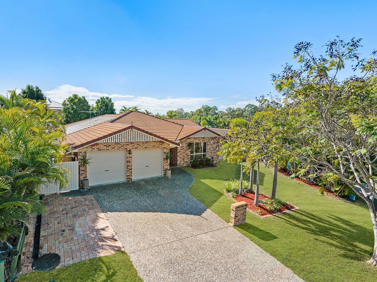 11 Trinity Place, Bridgeman Downs QLD 4035, Bridgeman Downs - Thumbnail 2