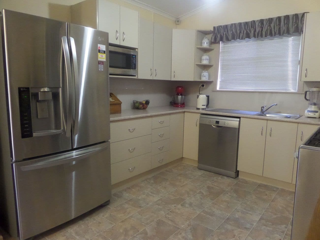 17 Dundas Street, NARRANDERA NSW 2700, Narrandera - Thumbnail 6