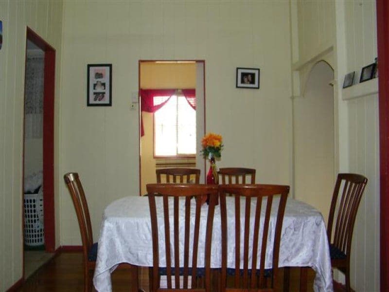25 Mylne Street, WEST GLADSTONE QLD 4680, West Gladstone - Thumbnail 2