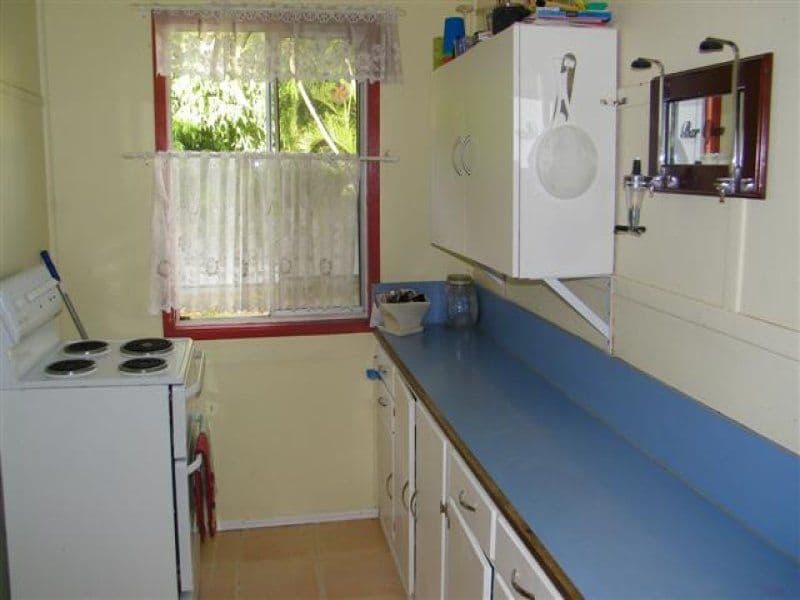 25 Mylne Street, WEST GLADSTONE QLD 4680, West Gladstone - Thumbnail 3