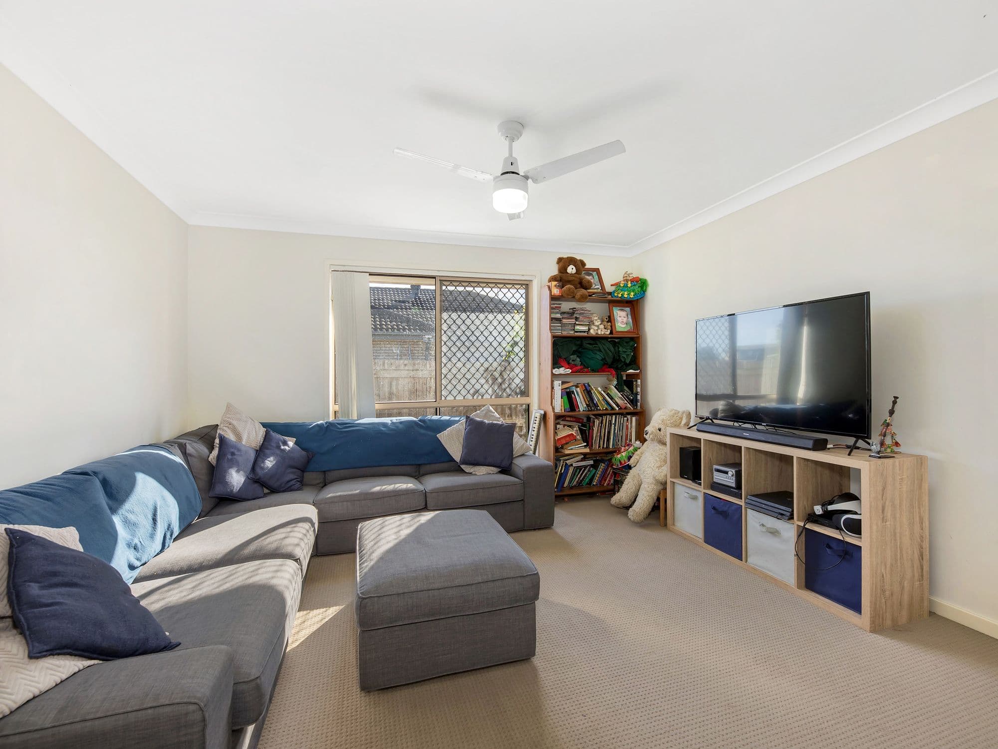 18 Vivian Hancock Drive, North Booval QLD 4304, North Booval - Thumbnail 2