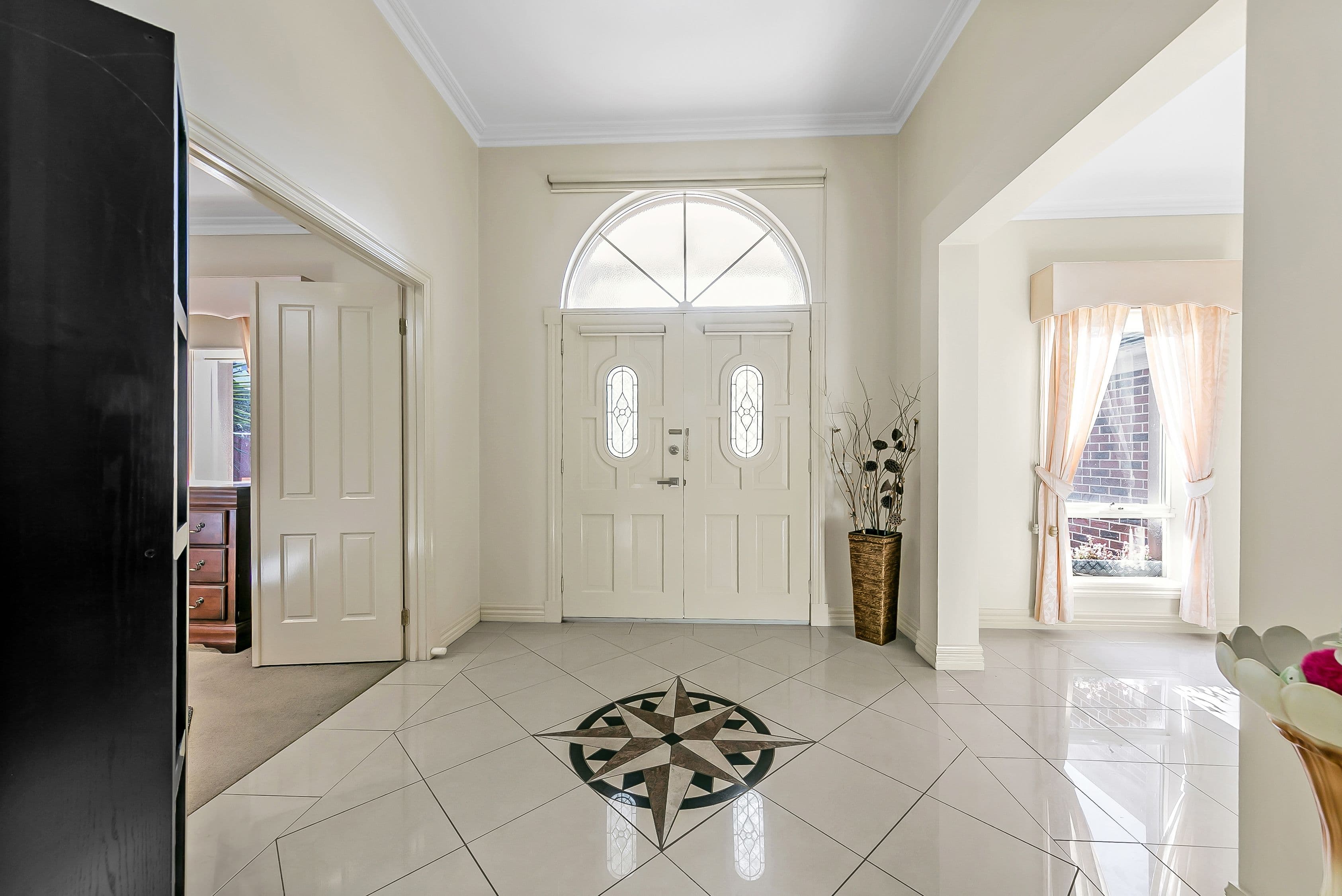 13 Cheviot Drive, Mill Park VIC 3082, Mill Park - Thumbnail 2