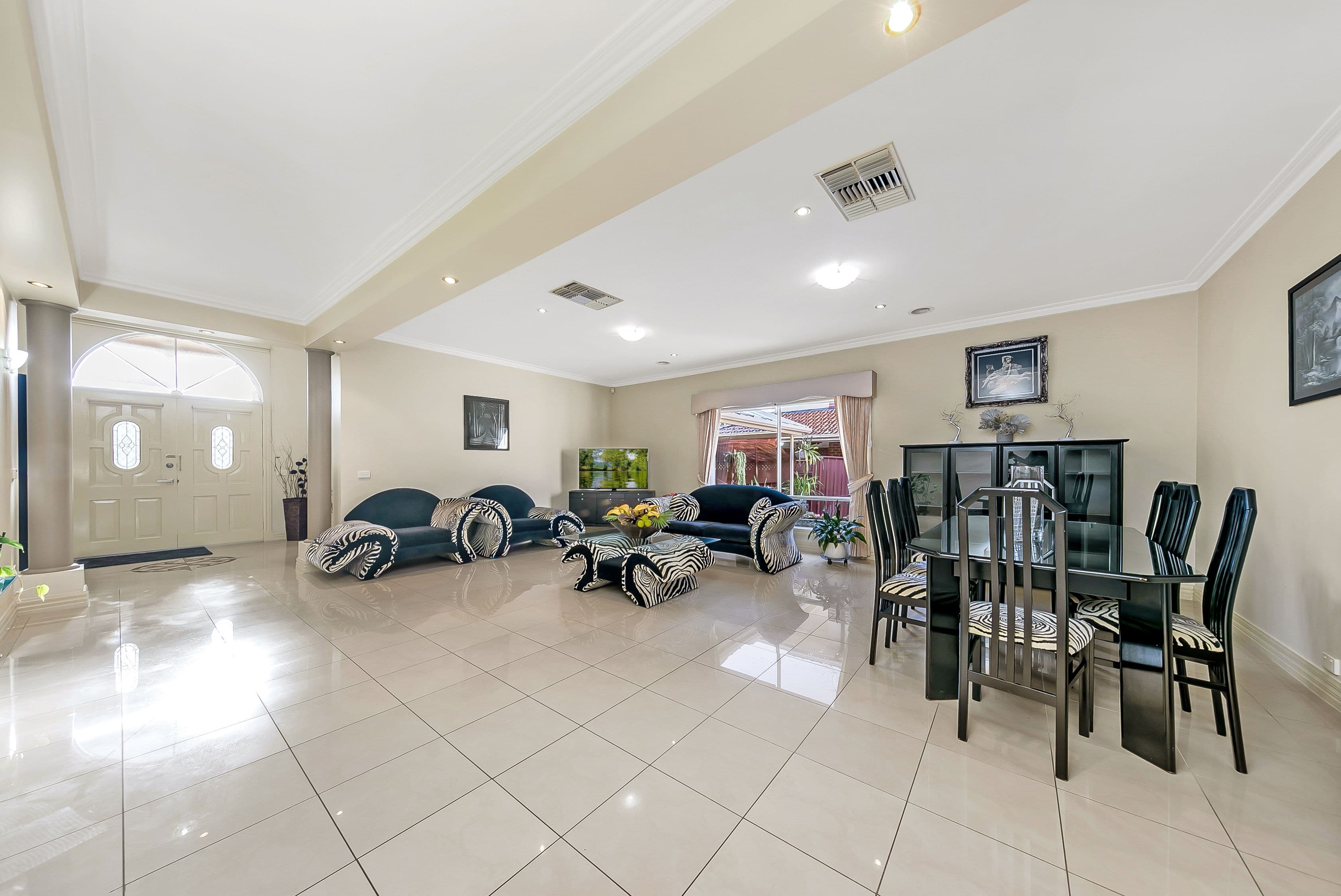 13 Cheviot Drive, Mill Park VIC 3082, Mill Park - Thumbnail 4