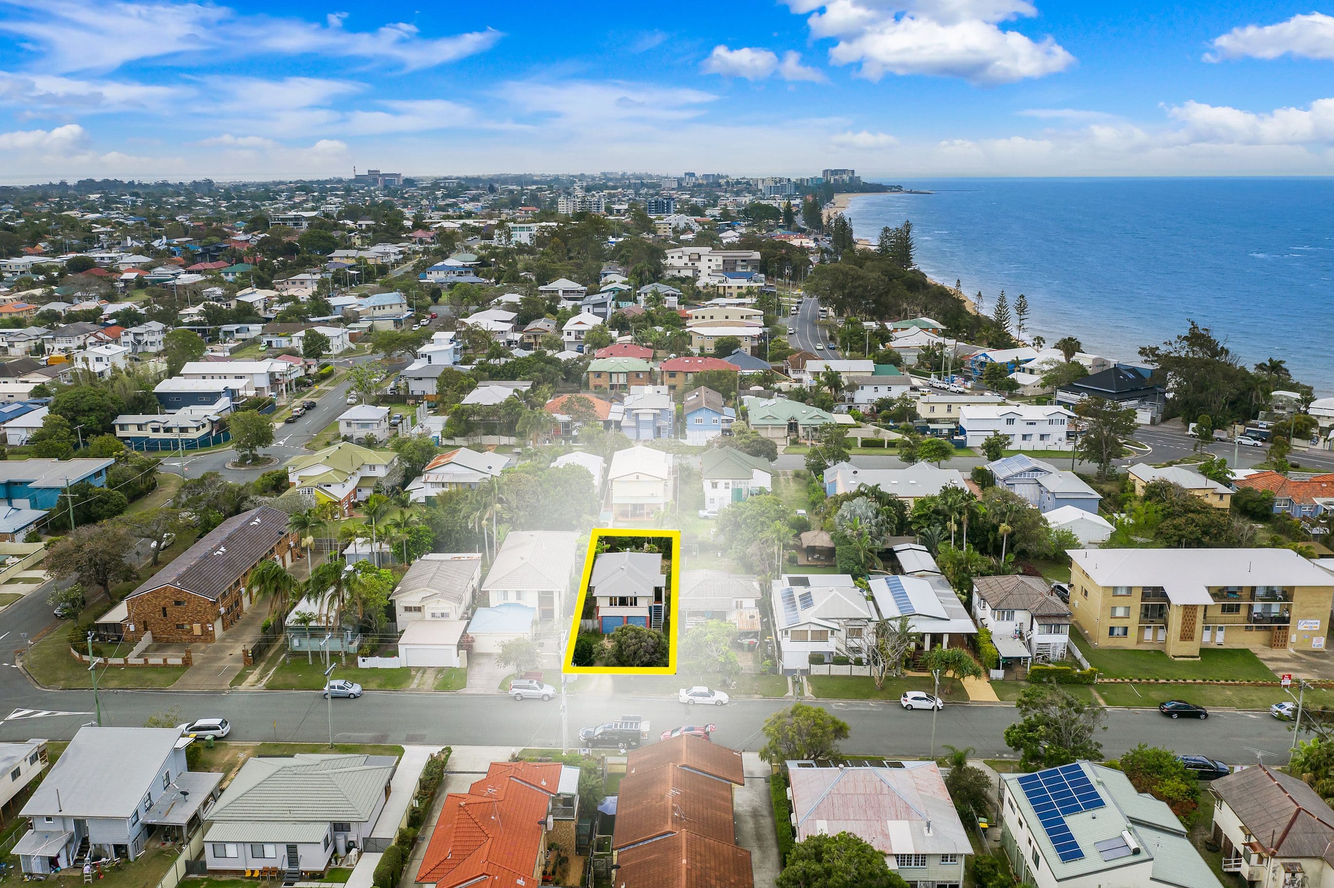 18 Ellen Street, Woody Point QLD 4019, Woody Point - Thumbnail 2