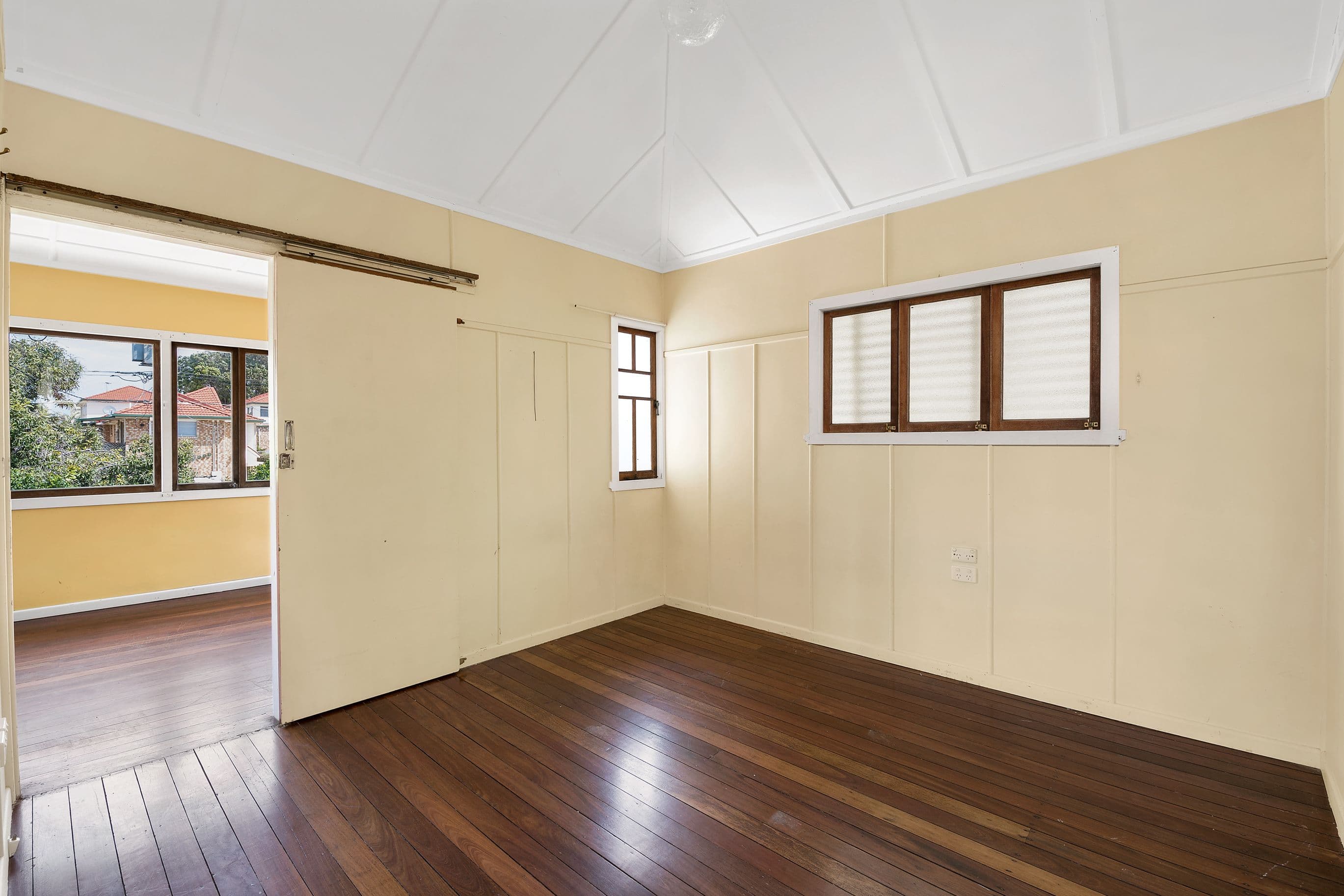 18 Ellen Street, Woody Point QLD 4019, Woody Point - Thumbnail 8