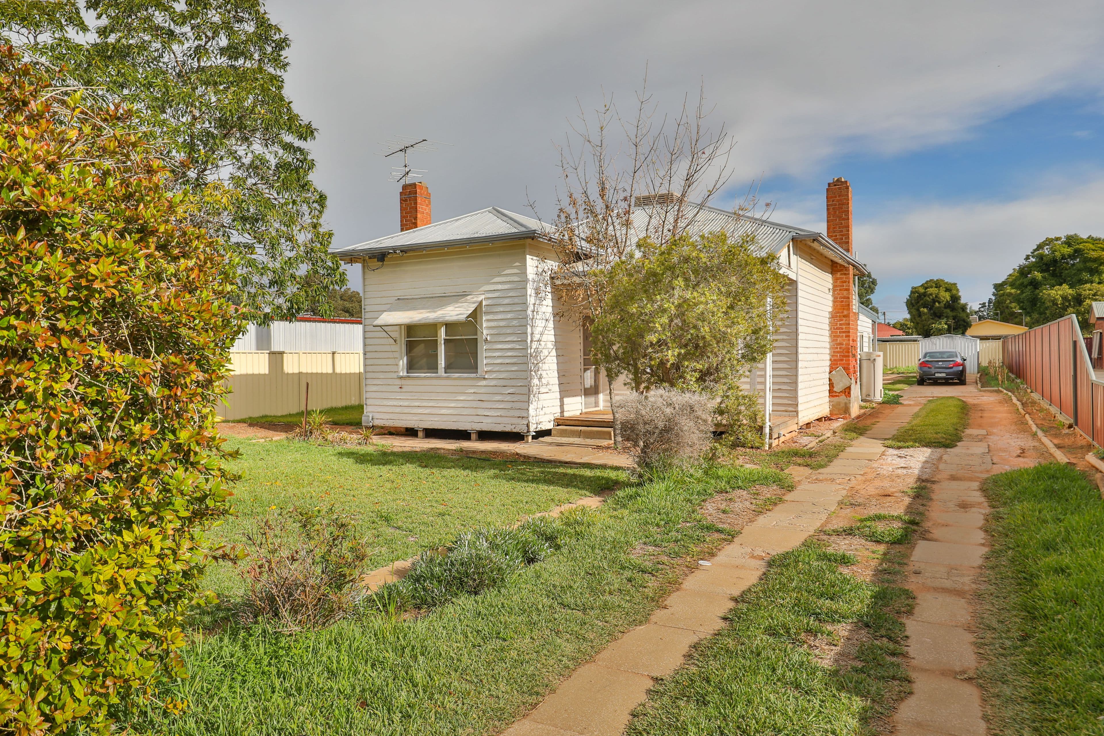 69 Thirteenth Street, Mildura VIC 3500, Mildura - Thumbnail 2
