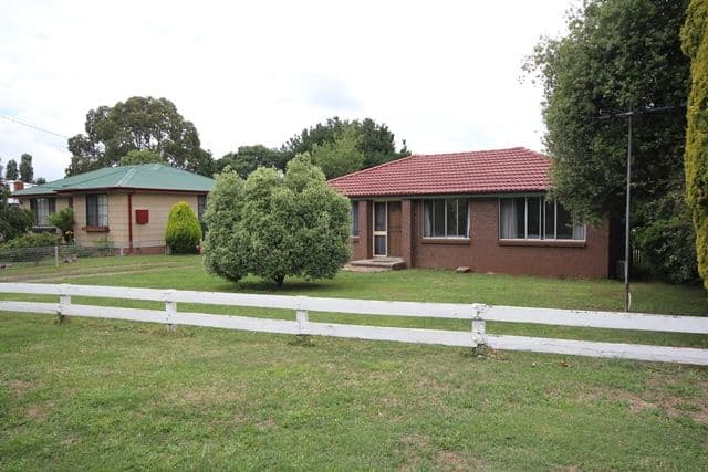 10 Rupert Street, Oberon - Thumbnail 2